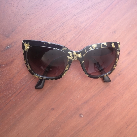 Dolce & Gabbana Sunglasses - Picture 4 of 9